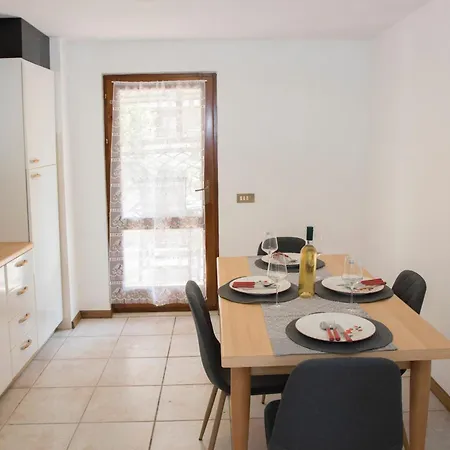 Sanda Lejlighed Poreč