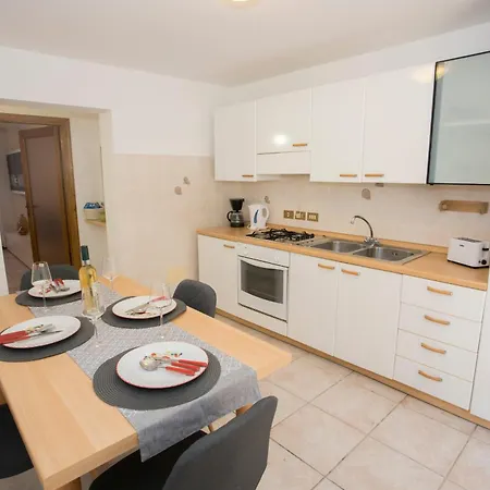 Sanda Apartment